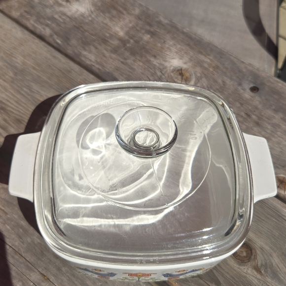 Corning Ware Country Festival Covered Casserole Dish 1.5 Quart Blue Bird 1975 - Picture 2 of 4